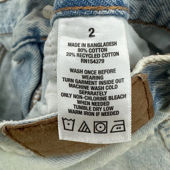 Aeropostale Mom Jean Distressed Women's size 2 Light Blue Denim Jeans - Picture 4 of 6